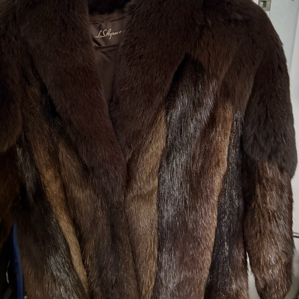 Luxurious Fur Beaver Fur Coat 1/2 length.